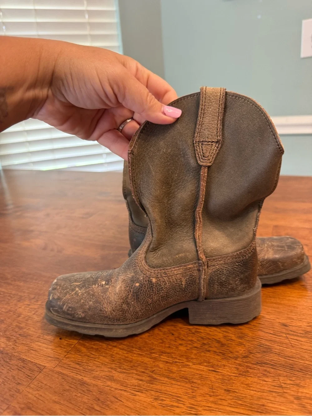 Ariat Kids Rambler Distressed Brown Leather Square Toe Cowboy Boots Size 12